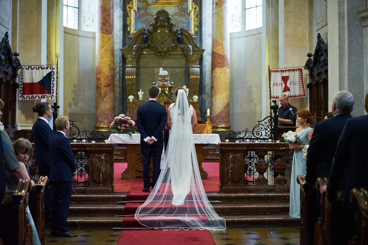 Svatba v kostele sv. Mikuláše
