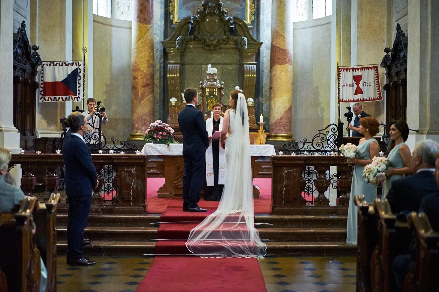 Svatba v kostele sv. Mikuláše